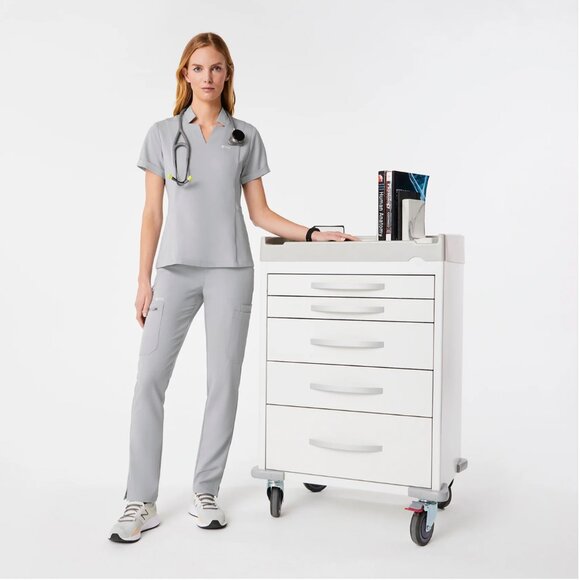 NWT FIGS INALA SLIM SCRUB TOP--SILVER ARROWS GREY--SIZE MEDIUM--IN PACKAGING - Picture 3 of 9